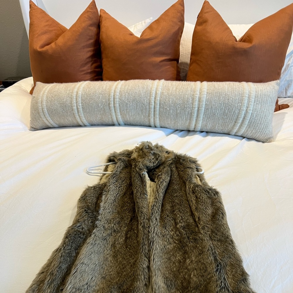 Banana Republic faux fur vest